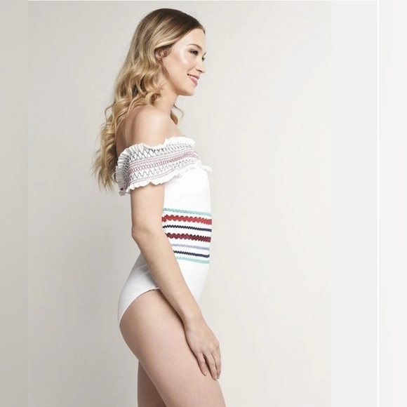 Red Carter Ipanema Smocked‎ Off Shoulder Maillot Women's one piece Swimsuit Sz L - Picture 5 of 13